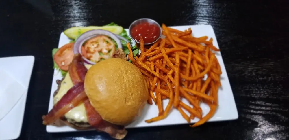 Gouda Bacon Burger II